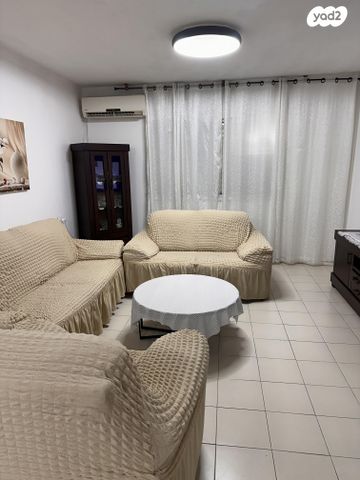 דירה, הרב חיים פינטו 1, בן גוריון, אופקים