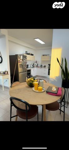 דירה, יצחק נבון 2, נאות אריאל שרון, קרית אונו