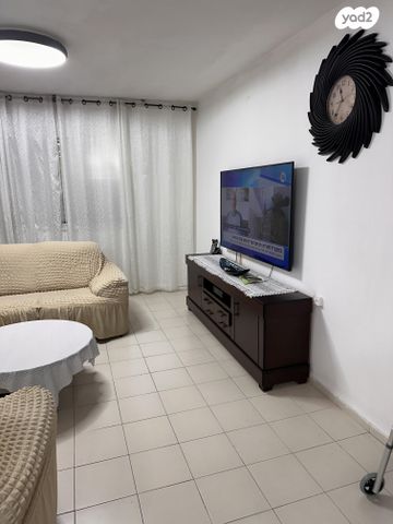 דירה, הרב חיים פינטו 1, בן גוריון, אופקים