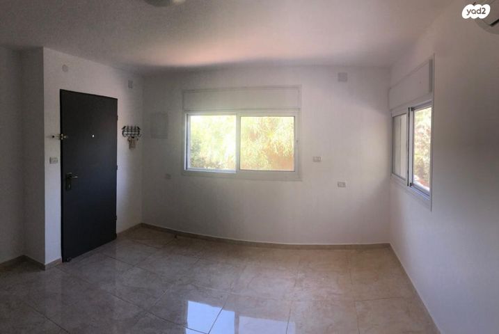 דירת גן, 8911 1, מנות, מנות