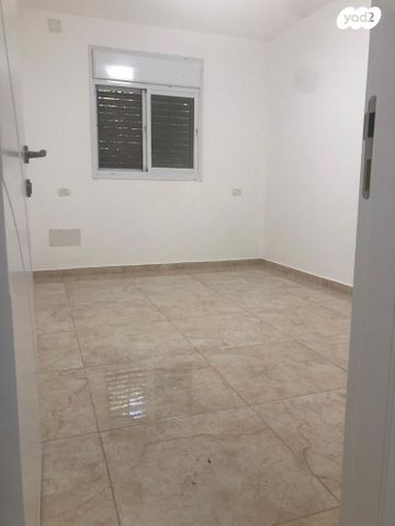 דירת גן, 8911 1, מנות, מנות