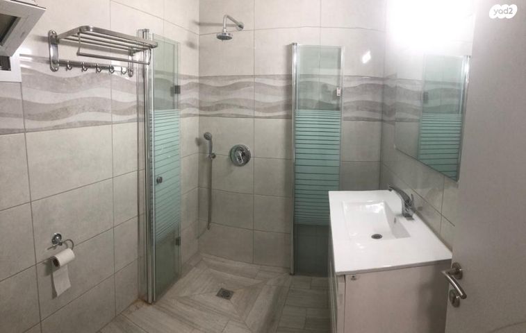 דירת גן, 8911 1, מנות, מנות