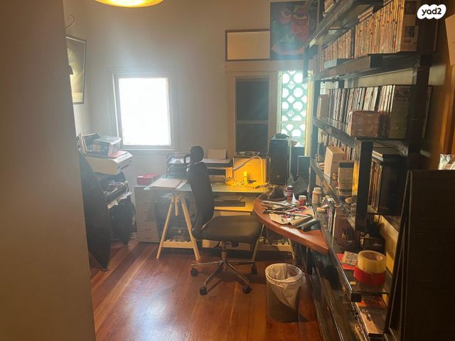 אנטוקולסקי 12