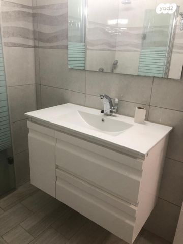 דירת גן, 8911 1, מנות, מנות