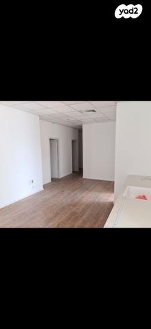 חלל עבודה משותף, דרך מנחם בגין 150, מונטיפיורי, הרכבת, תל אביב יפו