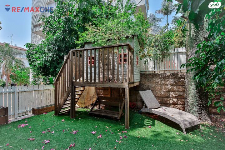 דירת גן, רעננה