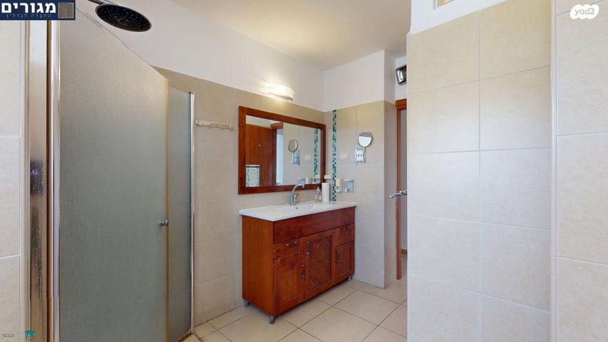 דירה, חנה סנש, חיפה