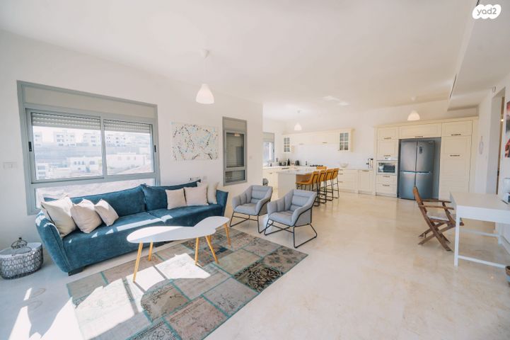 גג/ פנטהאוז