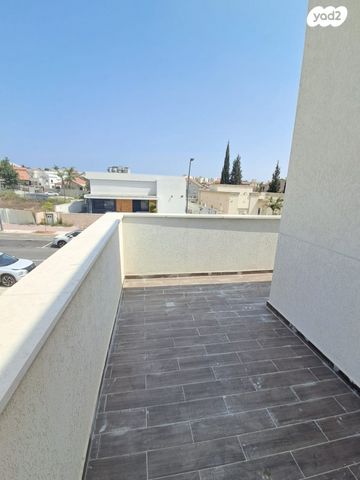 בית פרטי/ קוטג', המוזיקה, שדרות