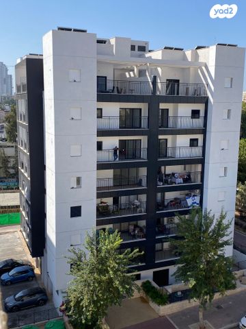 יורדי הסירה 14