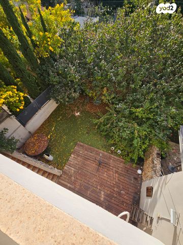 דו משפחתי, תל אביב יפו