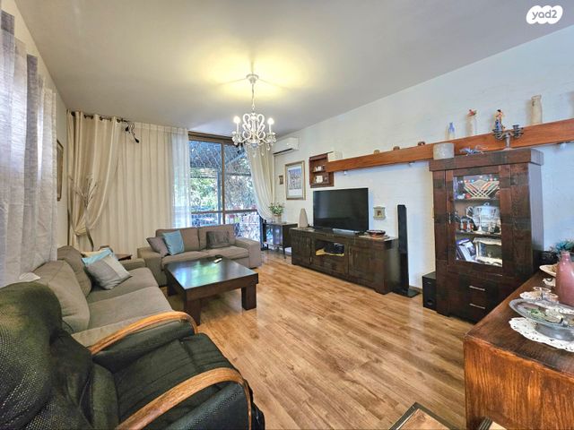 מאיר בר אילן 9