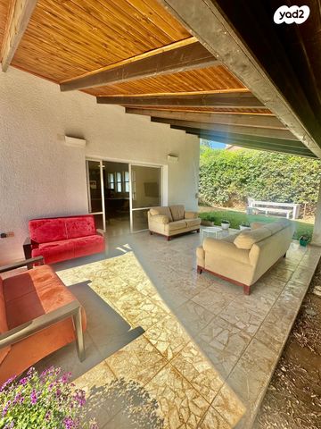 בית פרטי/ קוטג', ההדרים, גני הדר, גני הדר