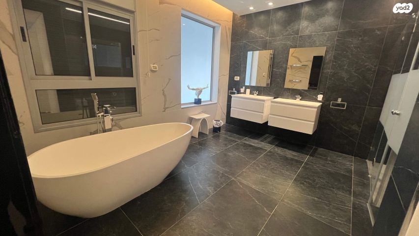 גג/ פנטהאוז, עוזי חיטמן 6, הקריה מע"ר, אשדוד