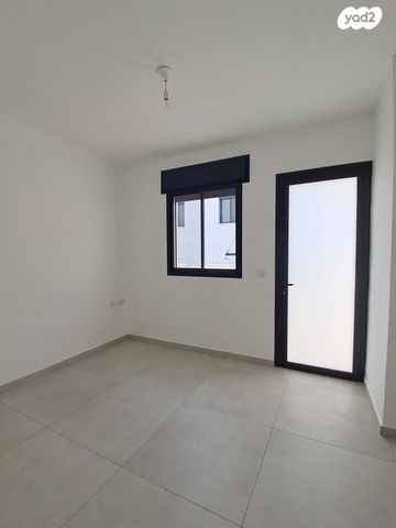 בית פרטי/ קוטג', המוזיקה, שדרות