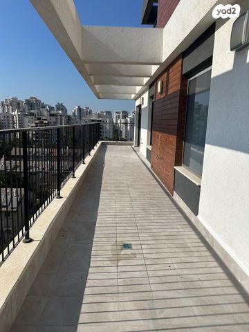 דופלקס, פתח תקווה