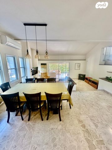 בית פרטי/ קוטג', ההדרים, גני הדר, גני הדר