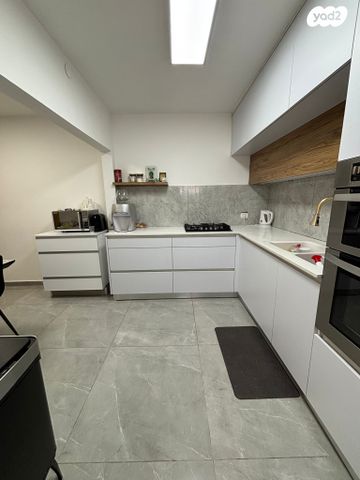 דירה, מולדת 14, שכונה ה', באר שבע