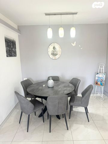 דירה, חזון אי"ש, רחובות הצעירה, רחובות