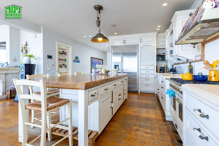 דופלקס, תל אביב יפו