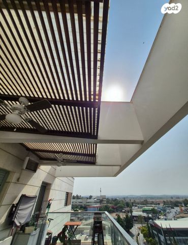 גג/ פנטהאוז, יבנה