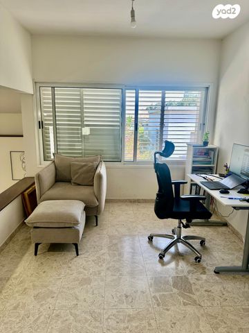 בית פרטי/ קוטג', ההדרים, גני הדר, גני הדר