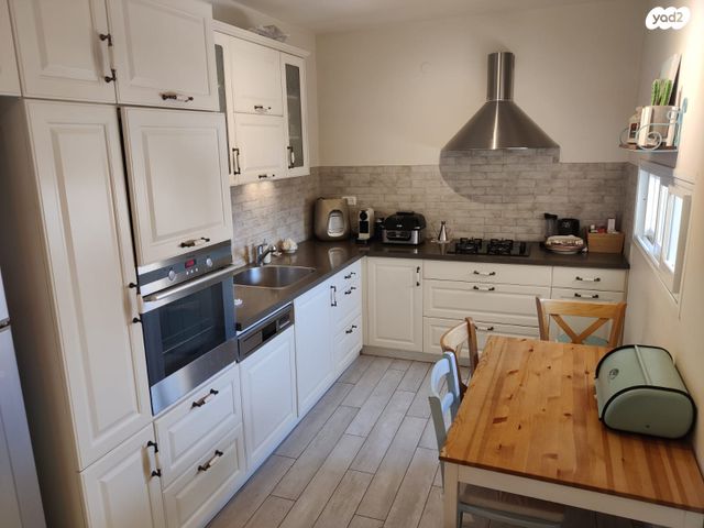 דירה, א.ד. גורדון 43, א' / צפון מזרח העיר, רחובות