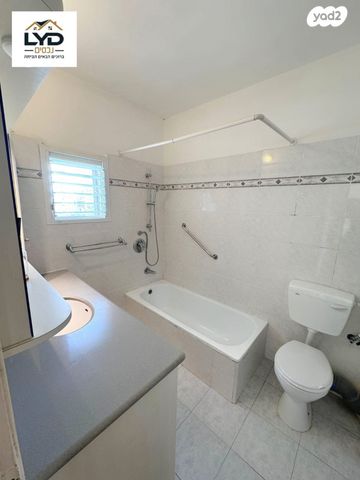 דירה, אסירי ציון, חדרה