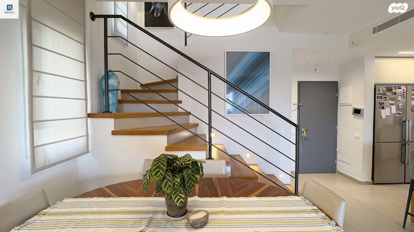 דופלקס, הראשונים, כפר סבא