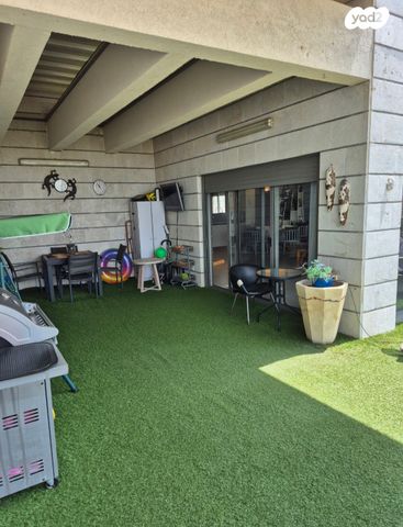 גג/ פנטהאוז, יבנה