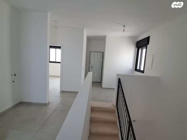 בית פרטי/ קוטג', המוזיקה, שדרות