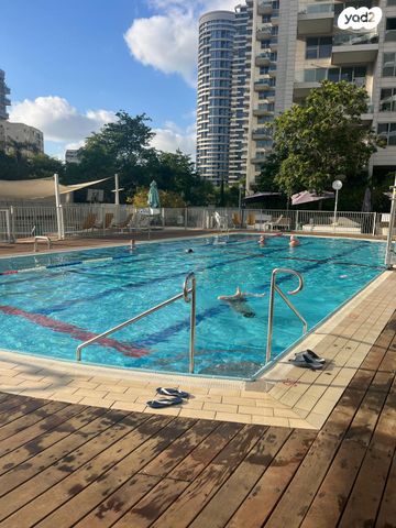 דירה, ניסים אלוני, צמרות איילון, פארק צמרת, תל אביב יפו