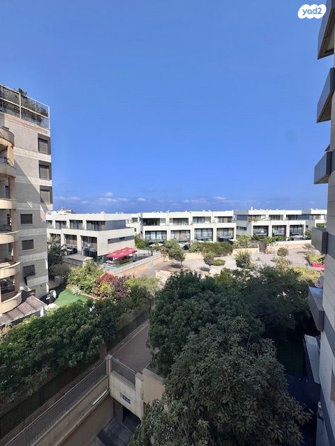 הגוש הגדול, רמת אביב החדשה, נופי ים