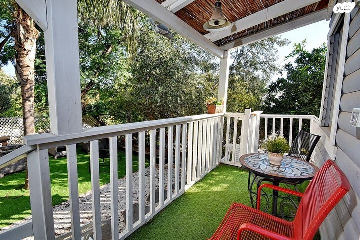 בית פרטי/ קוטג', כחל