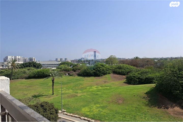 דירה, אורי צבי גרינברג 11, אזורי חן, גימל החדשה, תל אביב יפו