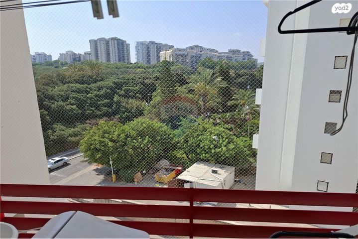 דירה, אורי צבי גרינברג 11, אזורי חן, גימל החדשה, תל אביב יפו