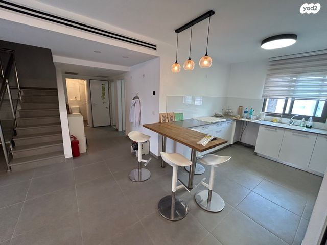 דרך האילנות 44