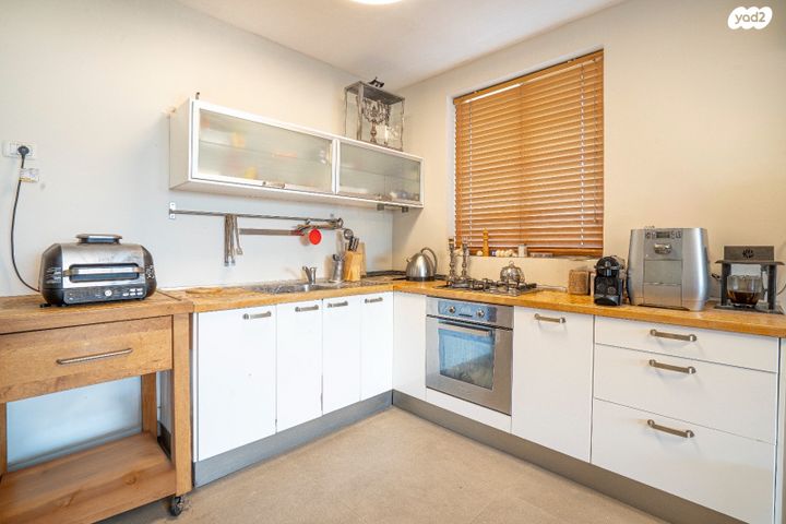 גג/ פנטהאוז, הוד השרון