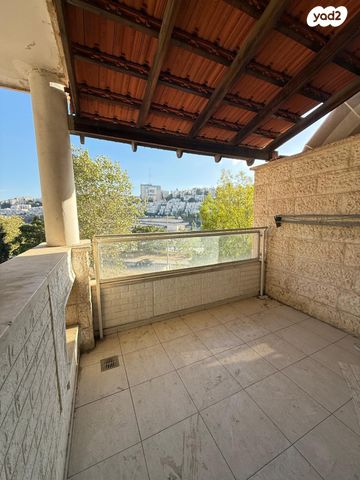 דירה, דוד פלומבו, בית הכרם, רמת בית הכרם, ירושלים