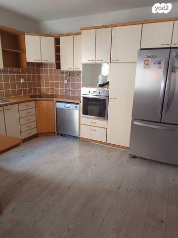 דירה, חטיבת גבעתי, גלי הים, נתניה