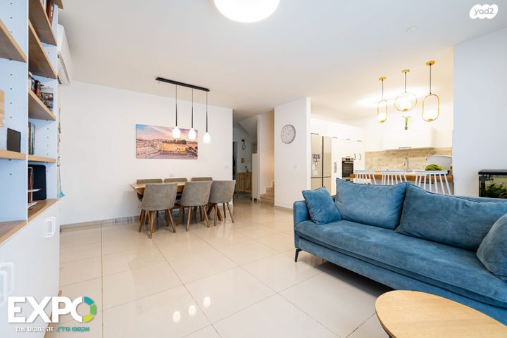 דירת גן, נווה מנחם, קרני שומרון