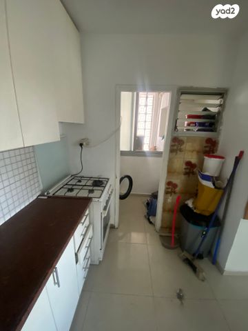 דירה, תל מונד