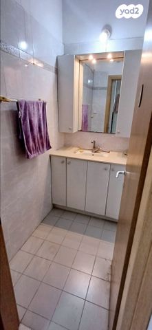 דירה, ביאליק, מרכז, קרית עבודה, חולון