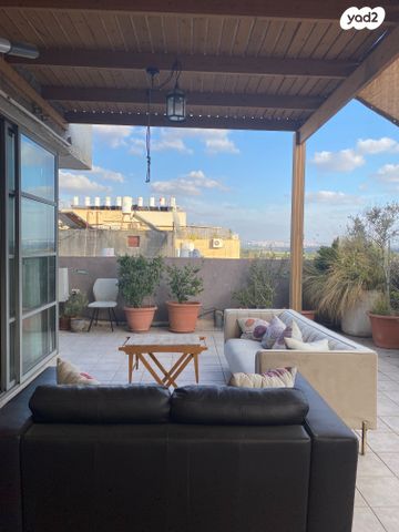 גג/ פנטהאוז, הוד השרון