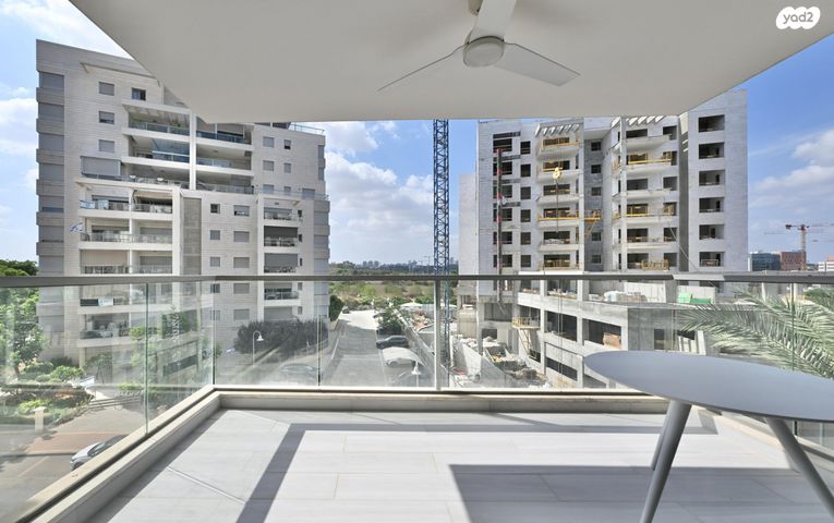 דירה, האימהות, סביוני נצר סירני, נס ציונה