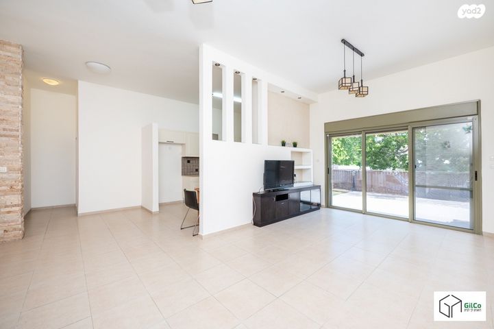 דירת גן, זכרון יעקב