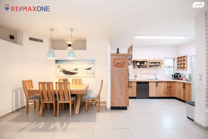 דירת גן, רעננה