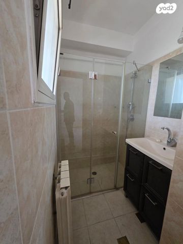 דירה, דוד פלומבו, בית הכרם, רמת בית הכרם, ירושלים