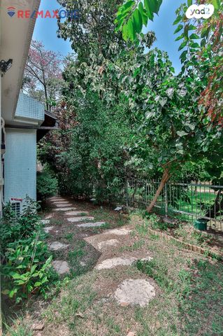 דירת גן, רעננה