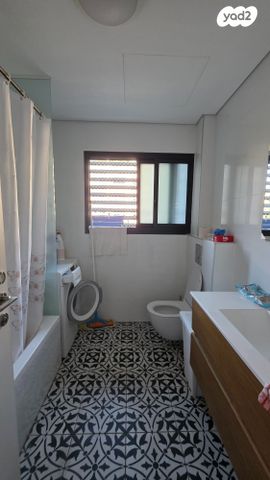 דירה, שדרות ביאליק, הדר, רמת השרון